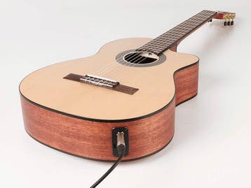 Salvador CS244E Classic | VERBOUWINGSOPRUIMING, Ophalen of Verzenden, Nieuw, Klassieke of Spaanse gitaar, Met (piezo-)element