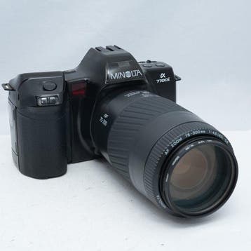 Minolta -7700i + AF Zoom 75-300mm F4.5-5.6 Analoge camera, Nieuw