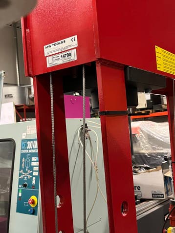 Werkplaatspers 30 Ton, Ophalen