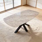 Quartz Perola eettafel met matrix poot 240x90, Nieuw