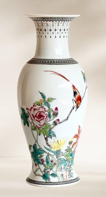 Rare Find - Balustervaas - Chinees Famille Rose - Porselein