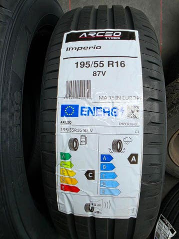 195/55r16 87V Dot26 Made in Europe A merk banden, Ophalen, 16 inch, Nieuw, Band(en)