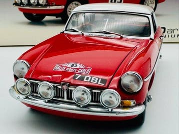Autoart 1:18 - Model raceauto - MGB GT mkII - Winner Rally, Nieuw