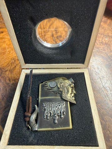 Zippo - Zippo Hellboy “Right Hand of Doom” B.P.R.D. -, Verzamelen, Nieuw