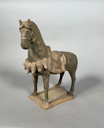 Oud Chinees, Tang-dynastie Terracotta paard Mingqi - 32 cm