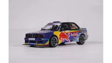Otto Mobile 1:18 - Model sportwagen - BMW 325 e30 V8 Redbull, Nieuw