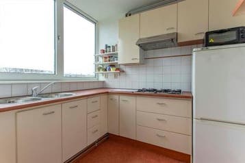 Te Huur 4 Kamer Appartement Lindestraat In Alphen aan den Ri, Direct bij eigenaar, Alphen aan den Rijn, Appartement, Zuid-Holland