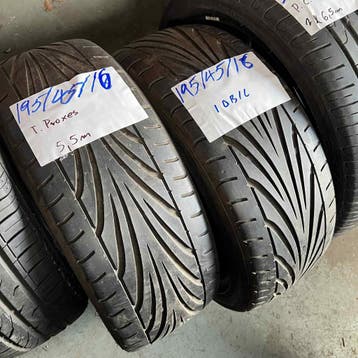 2 x Toyo Proxes 195-45-16 Zomerbanden 5,5mm, Auto-onderdelen, Banden en Velgen, Gebruikt, 16 inch, Ophalen of Verzenden, Band(en)