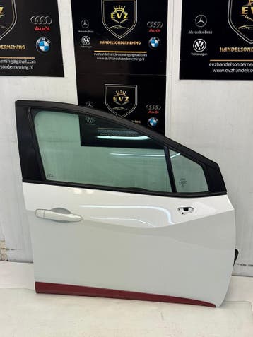 Portier 4-deurs rechts voor deur Nissan Micra bj.2018 wit, Gebruikt, Voor, Nissan, Deur