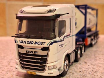 WSI 1:50 - Model vrachtwagen - DAF XG450 - trekker met, Nieuw