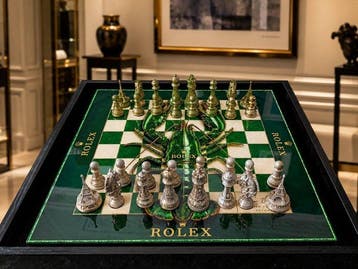 Dominique Kleiner - Rolex Premium – Échiquier d’Art Royal, Antiek en Kunst