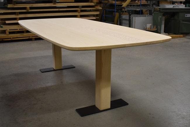 Nieuwe Deens ovale essenhouten tafel 240 x 110 cm AANBIEDING, Huis en Inrichting, Tafels | Eettafels, 100 tot 150 cm, 200 cm of meer