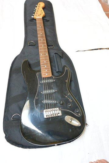 Dylon - - Elektrische gitaar - Verenigde Staten - 1980, Muziek en Instrumenten, Snaarinstrumenten | Gitaren | Akoestisch, Nieuw