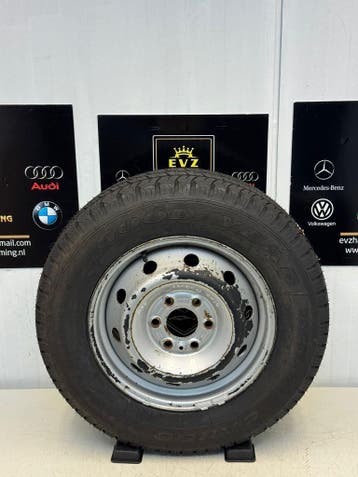 1 stuk 225/65R16C Bakwagen Iveco bj.2014 Reservewiel 6x125, Auto-onderdelen, Banden en Velgen, 16 inch, Banden en Velgen, Bestelwagen
