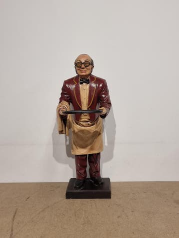 Een butler beeld, Nieuw