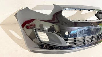 Kia Venga voorbumper 86511-1P000, Ophalen, Voor, Bumper, Gebruikt