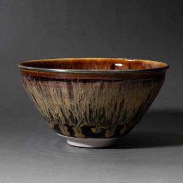 Tenmoku theeschaal met Yohen-glazuur (ovenverandering) -