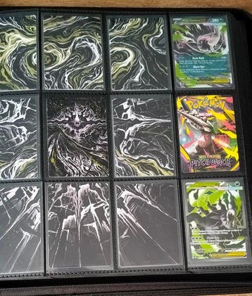 Pokémon Card - Pokémon TCG Pitch Black – Near Complete, Hobby en Vrije tijd, Verzamelkaartspellen | Pokémon, Nieuw