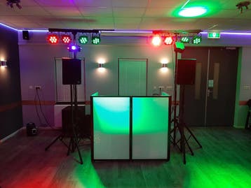 DJ voor feest. Goed en betaalbaar - 45 plus specialist, Band