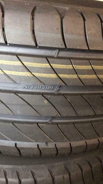 “205 55 r17 michelin. Demo. Puntjes zitten er nog op”, Ophalen, Nieuw, 17 inch, 205 mm