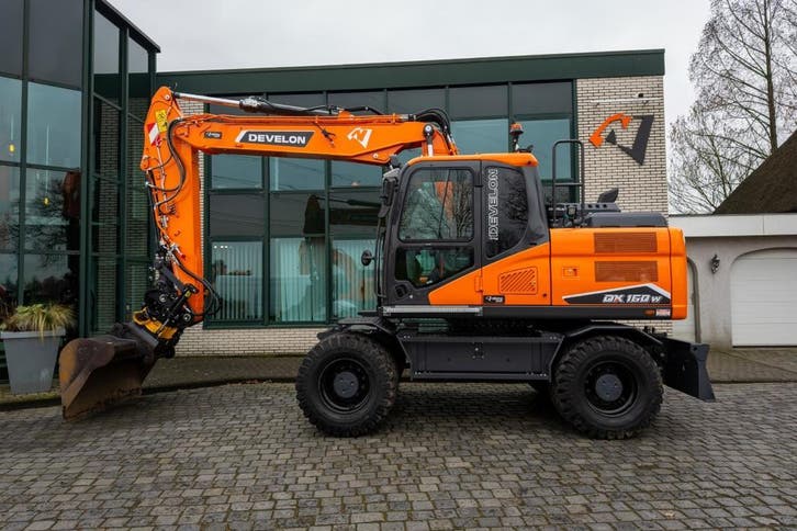 Develon DX160W-7K | Mobiele graafmachine, Zakelijke goederen, Machines en Bouw | Kranen en Graafmachines, Graafmachine