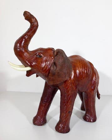 Figuur - Leder, Olifant in leer