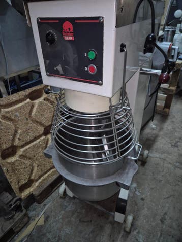 Bear mixer ar60 planeetmenger veiling bakkerij mixers, Gebruikt, Bakkerij en Slagerij