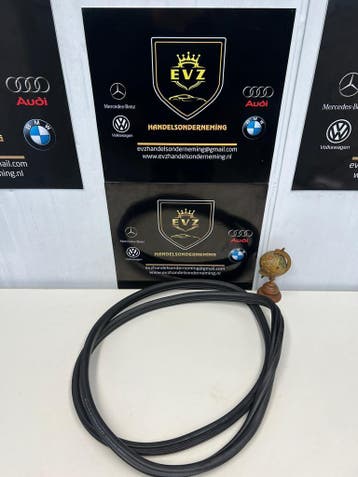 Portier rubber 4-deur links voor BMW 2015 Artnr.51727240849, Gebruikt, Voor, BMW