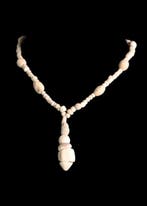 West-Aziatisch Witte Hardsteen en Schelp Kralenketting