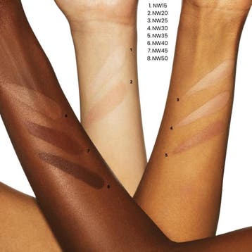 MAC Cosmetics - Pro Longwear Concealer - NC25, Sieraden, Tassen en Uiterlijk, Uiterlijk | Cosmetica en Make-up, Ophalen of Verzenden