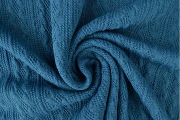 Jacquard gebreid kabel stof Donker petrol - rol 30 meter, Verzenden, Nieuw