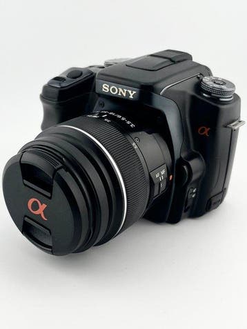 Sony DSLR-A100 + DT 18-55mm F3.5-5.6 SAM Digitale camera, Nieuw