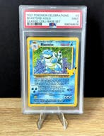 Pokémon Graded card - Classic Collection - 25th Anniversary, Hobby en Vrije tijd, Verzamelkaartspellen | Pokémon, Nieuw