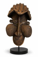 Olifantenmasker Bamileke, Kameroen, veelkleurig hout -