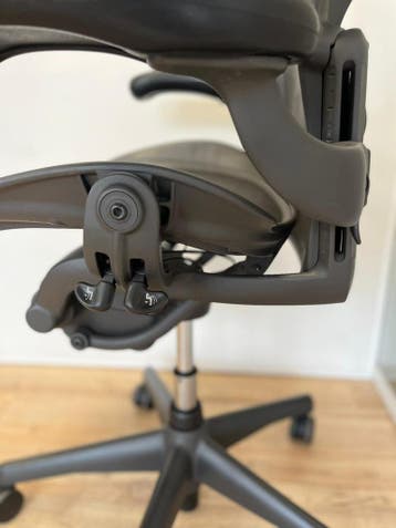 Herman Miller Chair - Size B Aeron - Full option version, Verzenden, Zwart, Zo goed als nieuw, Bureaustoel