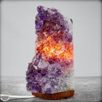 Natuurlijke amethistlamp op houten standaard- 1845.88 g