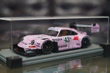 Spark 1:18 - Modelauto - Hoonipigasus 911 Pikes Peak 2022, Nieuw