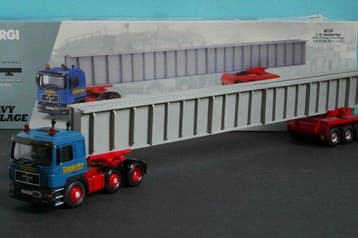 Corgi 1:50 - Model vrachtwagen - MAN Truck met brugdeel, Nieuw