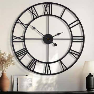 Metalen Wandklok 80cm Romeinse Cijfers | Laatste Stuk!, Huis en Inrichting, Woonaccessoires | Klokken, Ophalen of Verzenden, Zo goed als nieuw