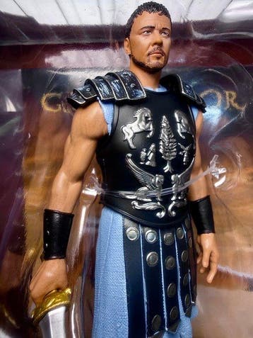 GLADIATOR – MAXIMUS (Russell Crowe). Collector Edition, Nieuw