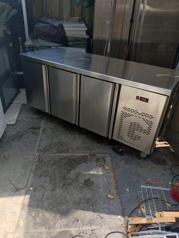 INFRICO koelwerkbank , werkt als nieuw, Gebruikt, Koelen en Vriezen