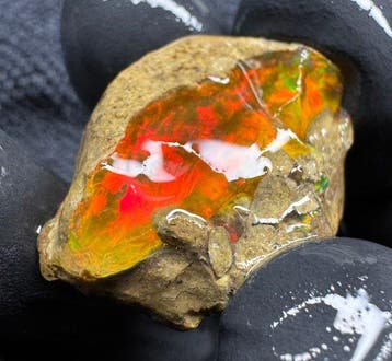 Opaal Ruw- 9.3 g