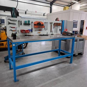 Werkbank met inhoud, Nieuw