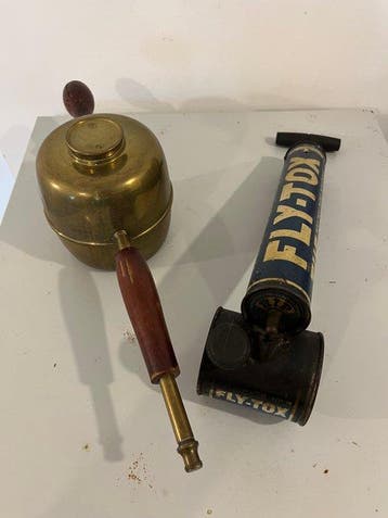 Flytox - Werkgereedschap (2) Vintage - vernevelaar