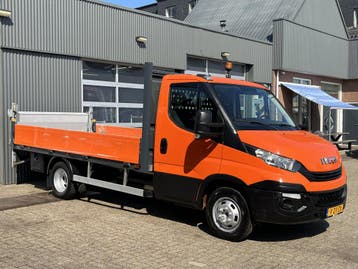 Iveco Daily 35C14 2.3 375, Stof, Gebruikt, Euro 6, Overige kleuren