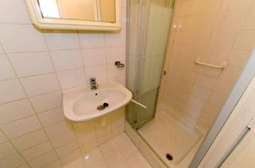 Te Huur Studio Rogstraat In Den Haag, 20 tot 35 m², Den Haag