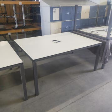Ahrend zeer degelijke werktafel - 160x120 cm, Huis en Inrichting, Tafelonderdelen, Ophalen of Verzenden, Nieuw