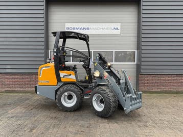 Giant G2300 HD minishovel NIEUW, Zakelijke goederen, Machines en Bouw | Kranen en Graafmachines, Ophalen, Wiellader of Shovel