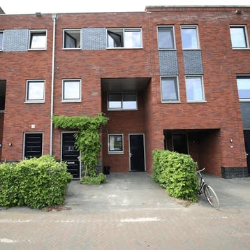 Huis in Groningen gevonden voor €1950,- pm, 50 m² of meer, Groningen