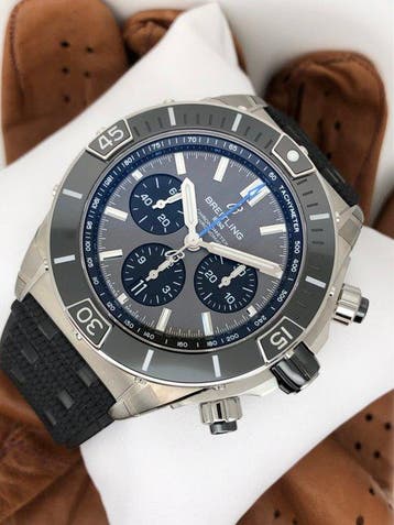 Breitling - Super Chronomat B01 44 - EB0136251M1S1 - Heren -, Nieuw